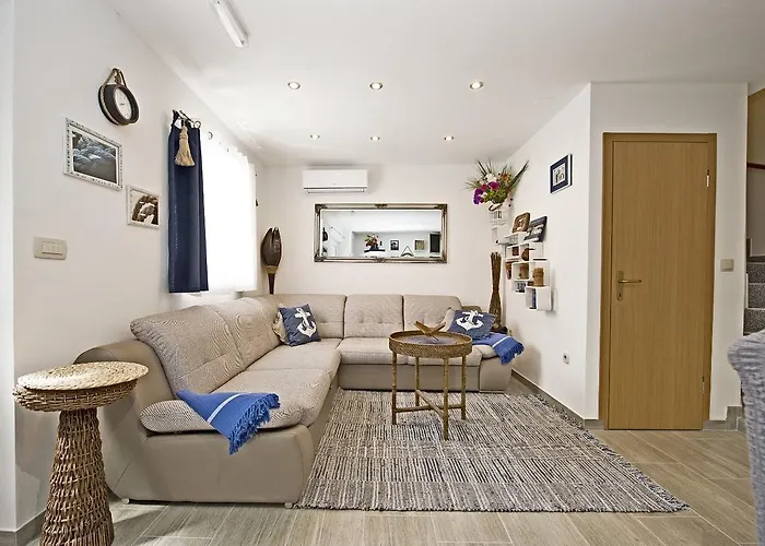 Hébergement de vacances Listesi 1 *