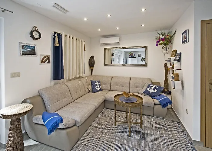 Listesi 1 Ferienhaus Trogir