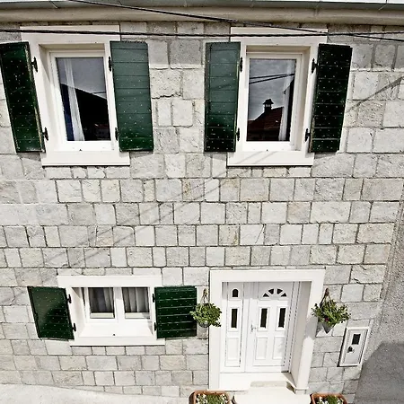 Listesi 1 Hébergement de vacances Trogir